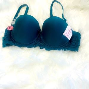 Green C cup bra, new